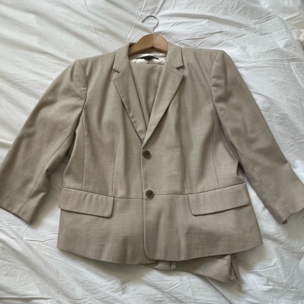Ann Taylor Tan Blazer Classic Suit Jacket and Pants Pantsuit